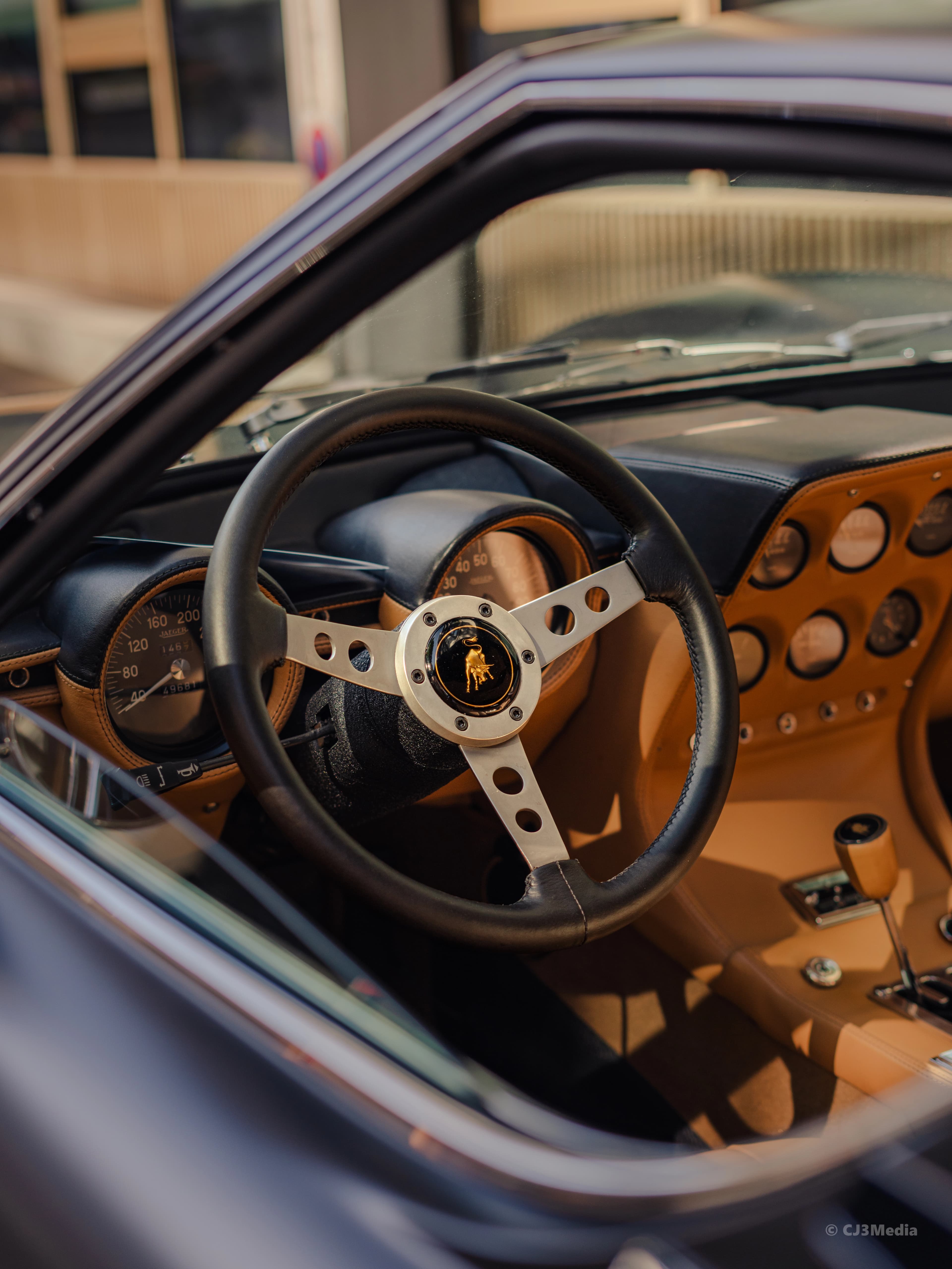 Lamborghini Miura S Interior